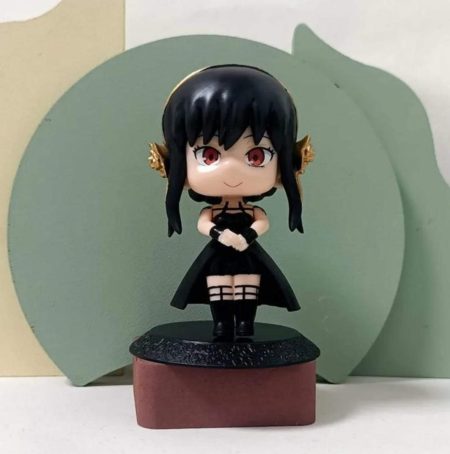Yor Forger mini figure