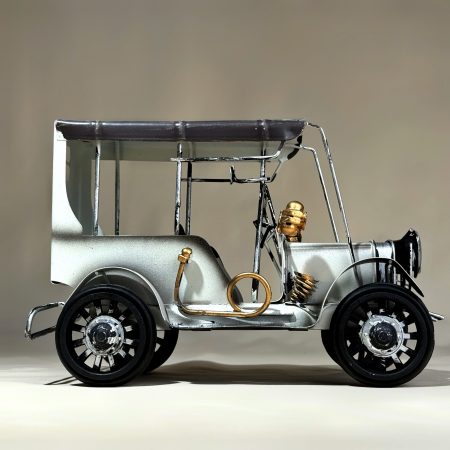 Ford Model 'T' Vintage Car (Pearl)