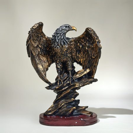 Eagle Sculpture (Golden)