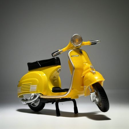 Die Cast Vespa (Yellow)