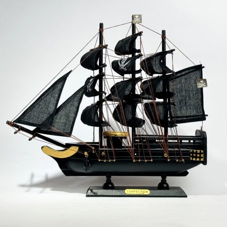 Pirate Ship (Black)